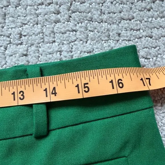 By Anthropologie The Essential Crop Flare Pants Kelly Green Size 10 - Picture 7 of 9